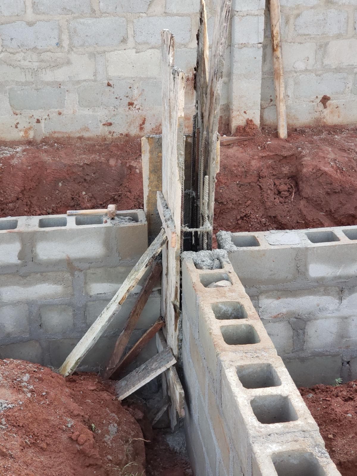 Casting of short columns — photo 4